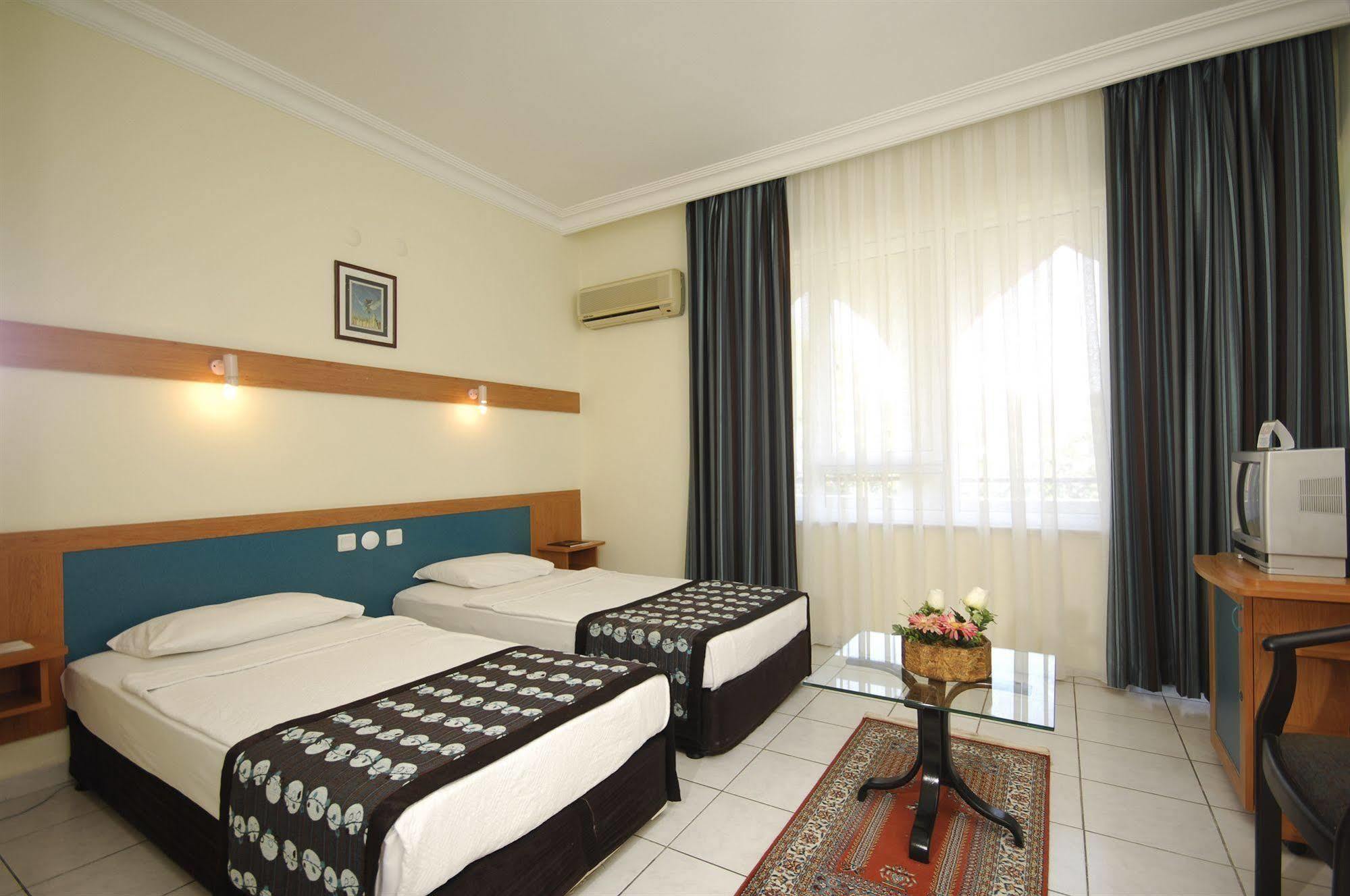 Aska Kleopatra Beste Hotel Alanya Bagian luar foto